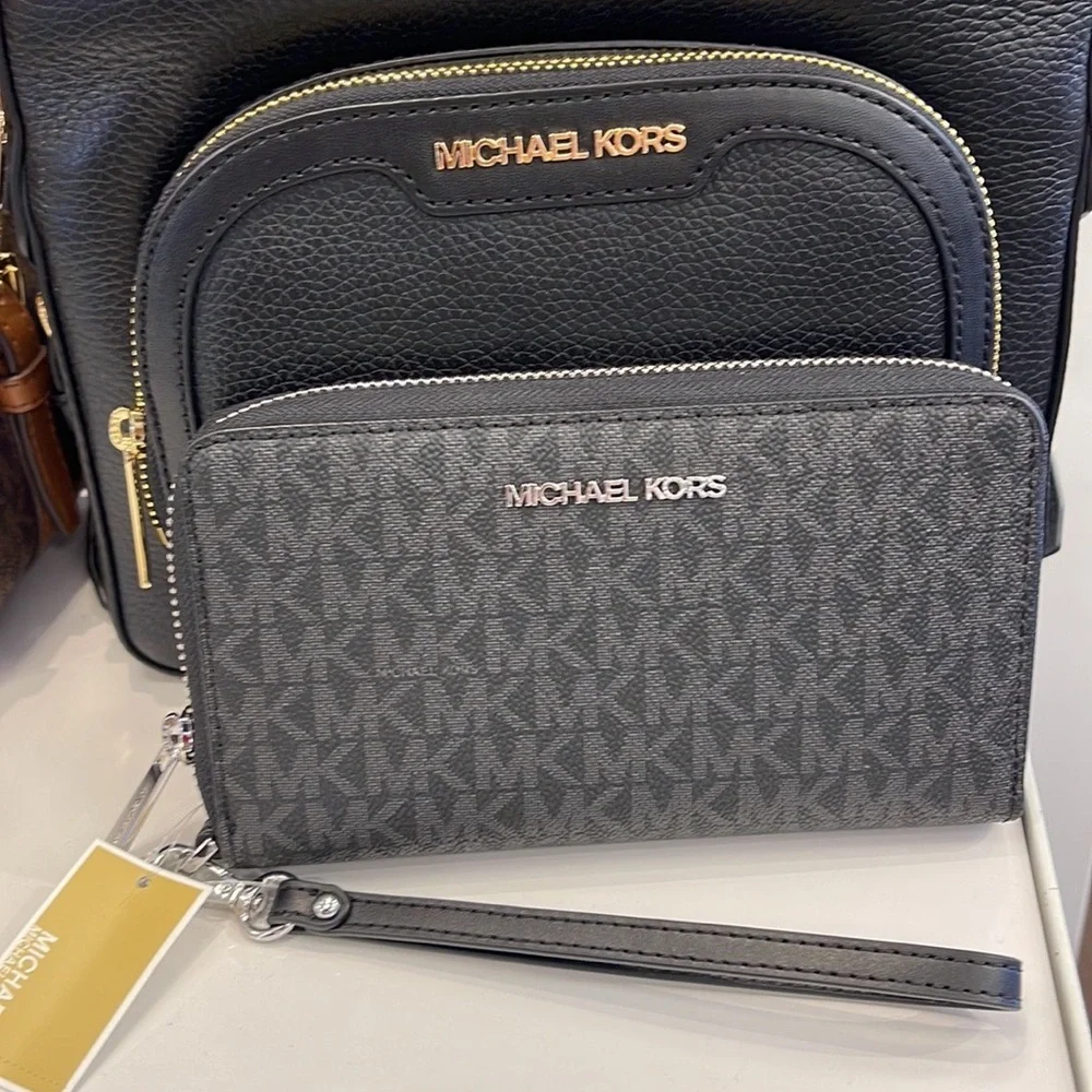 Michael Kors MK Signature Large Flat Multi-Function Phone Case Wallet Wristlet